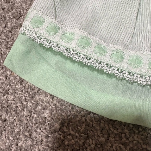 Vintage Mini Togs Green Nannette Baby Doll Dress with Floral Embroidery Newborn - Picture 4 of 9